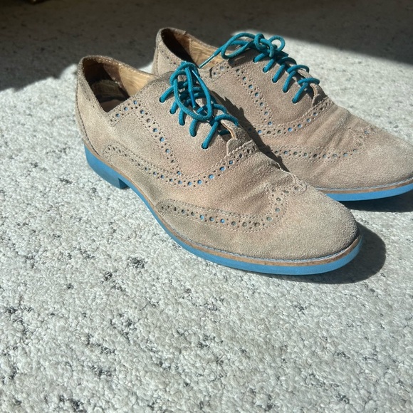 Cole Haan 8 GUC some wear Tan and Blue Oxford Shoes with Brogue Detailing - Picture 5 of 10